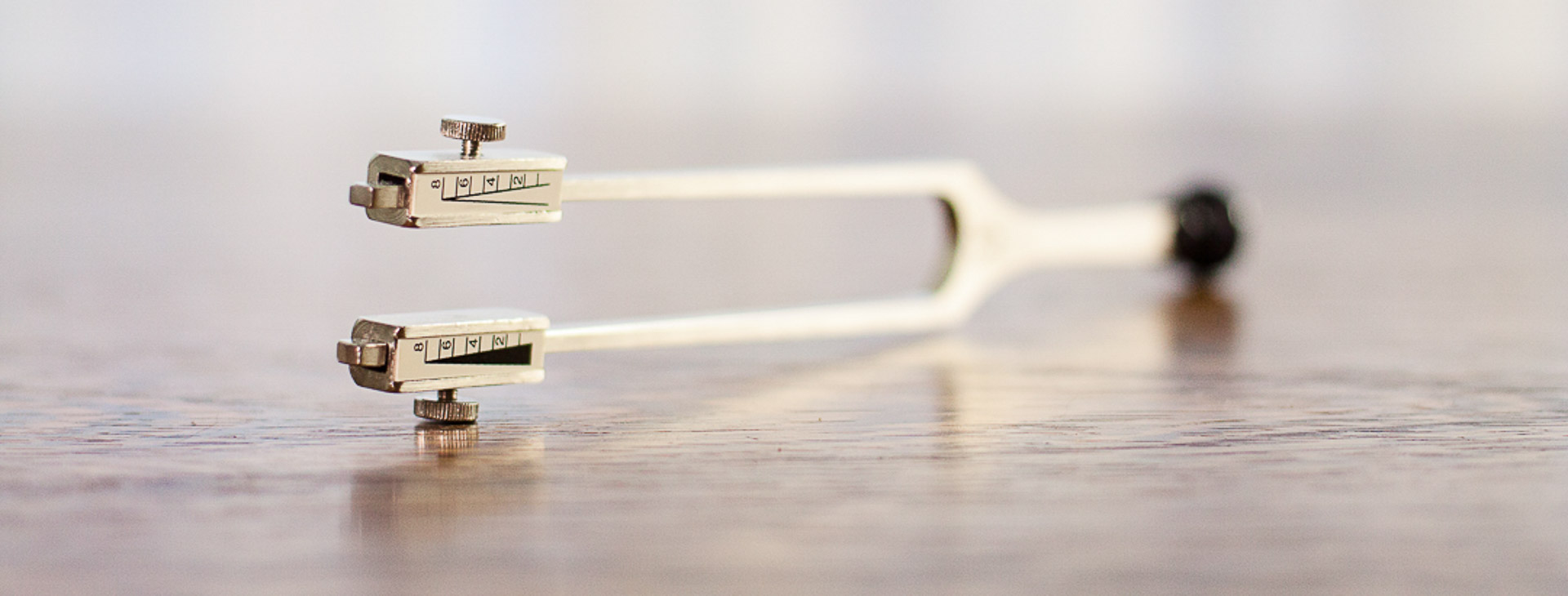 Stimmgabel, ein Instrument der neurologischen Untersuchung